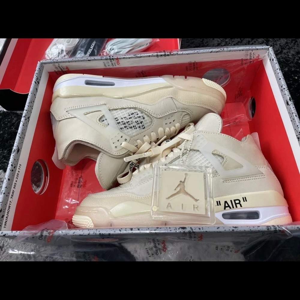 Air Jordan 4 Off white Sail Mens 12 - Womens 13.5
